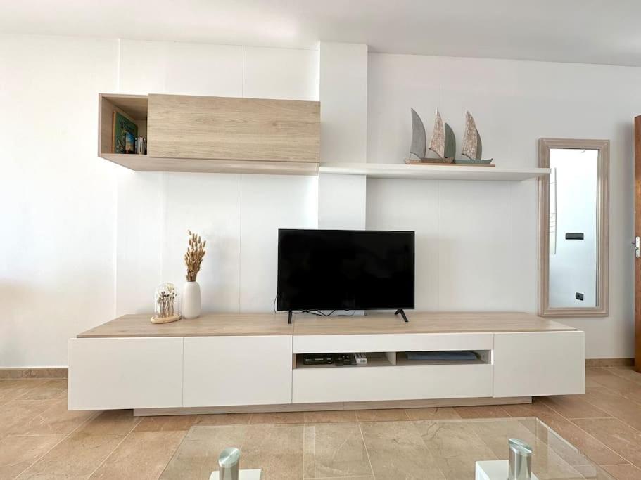V015 - Marina Park Apartment