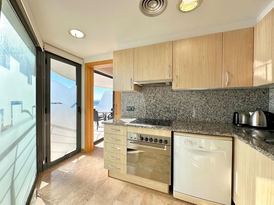 V015 - Marina Park Apartment